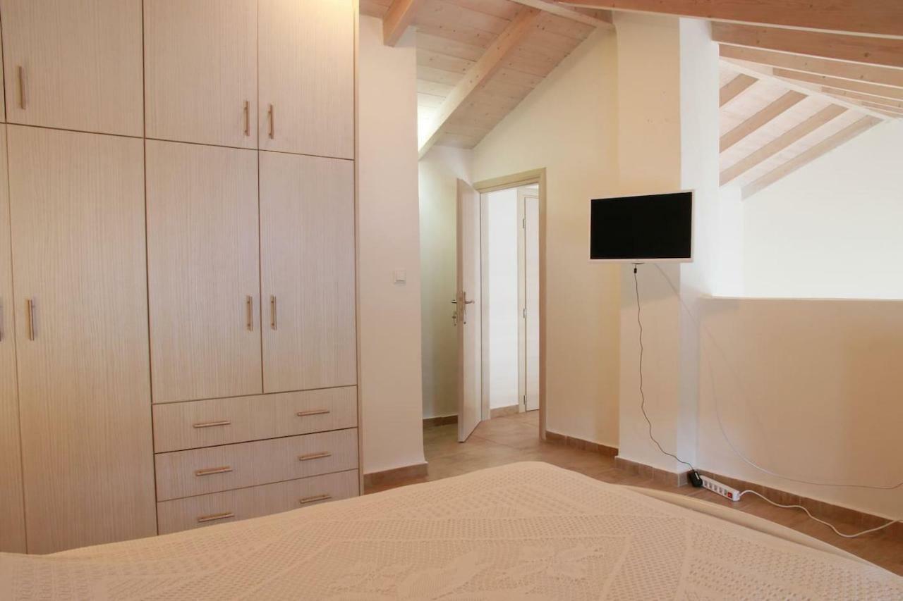 Xaradiotis House - A Modern Home Away From Home Κατομέρι Εξωτερικό φωτογραφία
